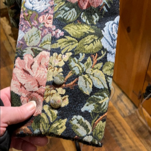 Ladies tapestry jacket - Picture 8 of 9